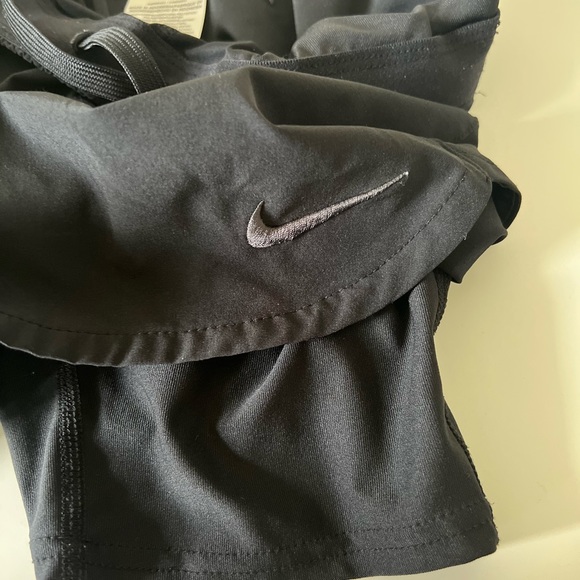 Nike womens DRI-FIT running shorts - Picture 5 of 5